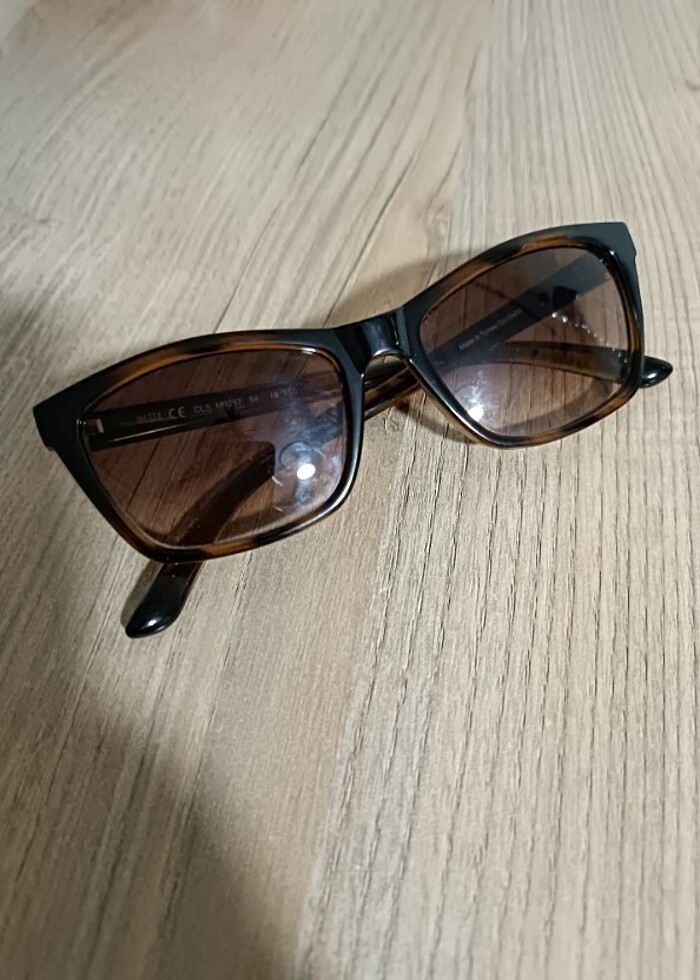 Güneş Gözlüğü  - Görsel 2