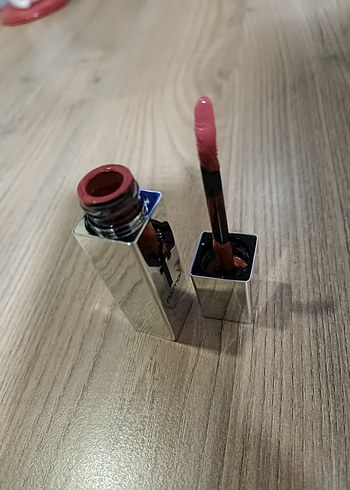 Shine Kiss Me More Parlak Pembe Ruj 005 Bare Beauty - Görsel 2