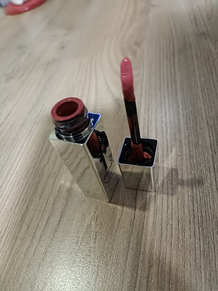 Shine Kiss Me More Parlak Pembe Ruj 005 Bare Beauty - Görsel 2