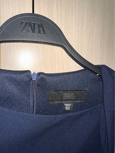 xs Beden ZARA ZIMBALI ASİMETRİK KISA ELBİSE