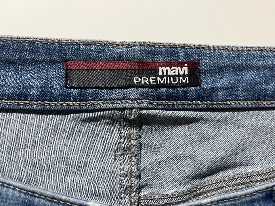 Açık Mavi Bol Kesim Midi Kot Pantolon - Görsel 3