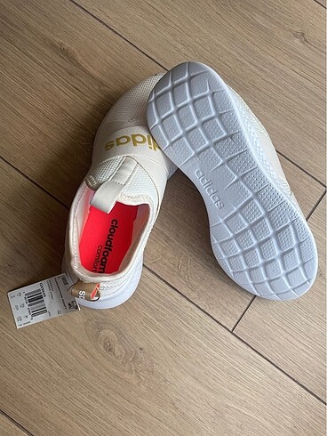 36 Beden Adidas orijinal ayakkabı