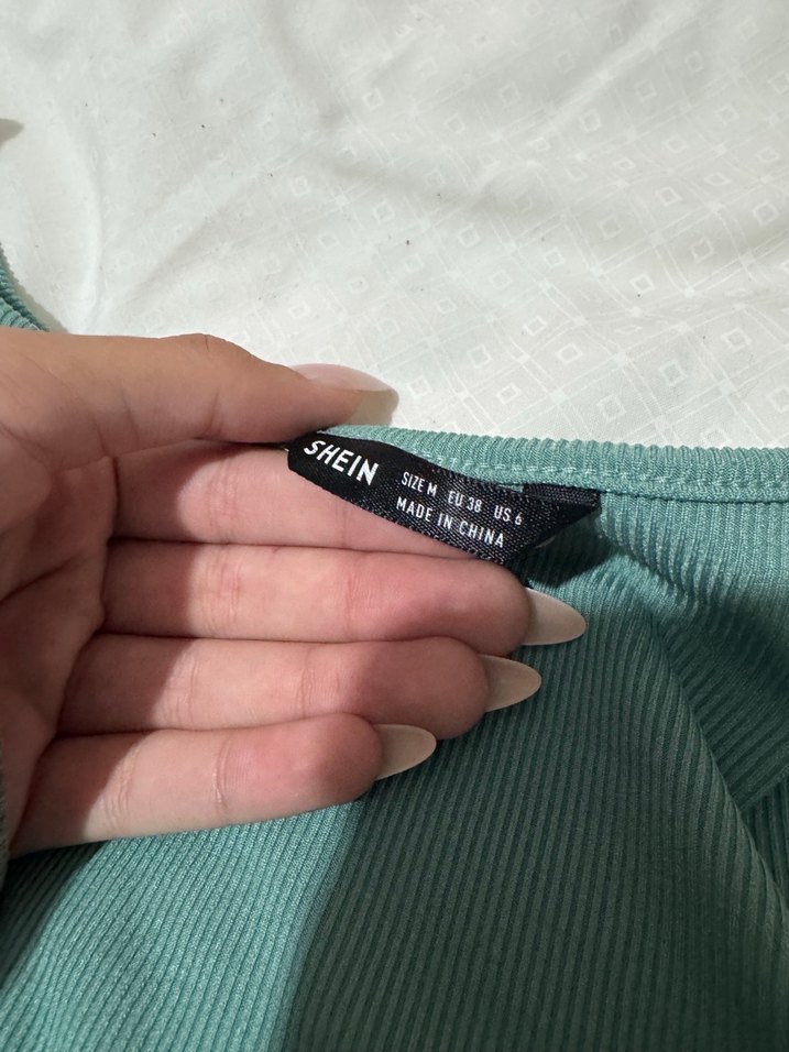 Turkuaz V Yakalı Keten Kısa Kollu Kadın Bluz - Görsel 4