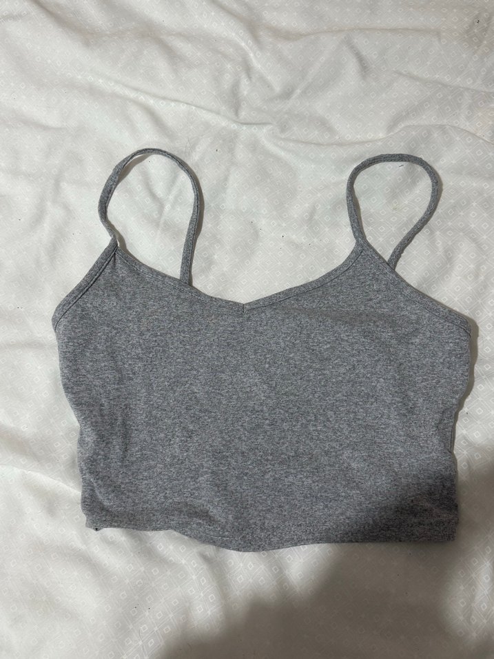 Gri ve Siyah İnce Askılı Kadın Atlet - Görsel 3