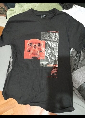 Etiketli oversize erkek tişört