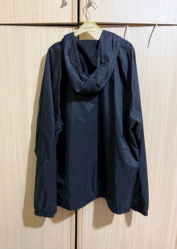 Nike Siyah Kapüşonlu Erkek Yağmurluk - Görsel 4