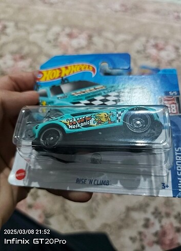 HOTWHEELS REGULAR 
