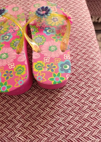 Çiçek Desenli Renkli Dolgu Topuk Terlik - Görsel 2