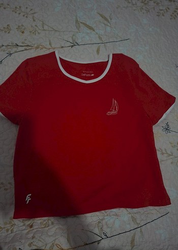 LC Waikiki Kırmızı Kısa Kollu Mini Tişört y2k