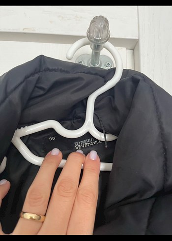 Siyah Şişme Kadın Ceket - Görsel 5