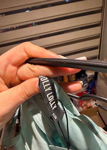 Turkuaz Askılı Elbise Askısı - Görsel 6