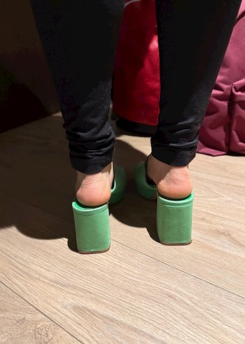 Yeşil kalın Topuklu Kadın Terlik - Görsel 4