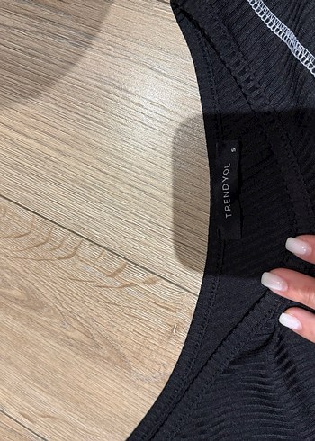 Siyah Baskılı Mini Spor t-shirt - Görsel 2