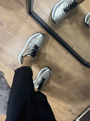 37 Beden altın Renk Hakiki deri gold bayan sneaker