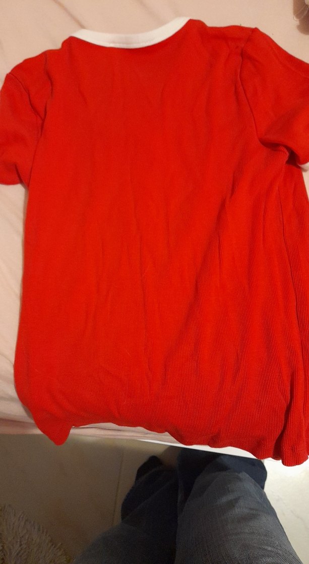 Kırmızı Baskılı Kısa Kollu Tişört - Görsel 2