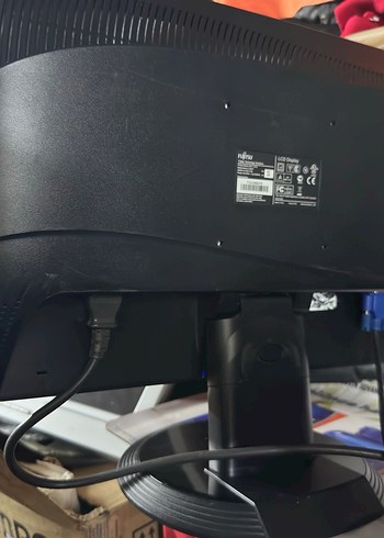 Mavi Fujitsu Monitör - Görsel 2