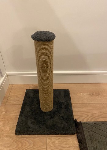 Siyah Tüylü Kedi Tırmalama Direği - Görsel 2