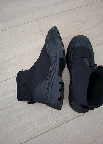 Siyah Erkek Çocuk Cırt Cırtlı Lastik Bot - Görsel 3