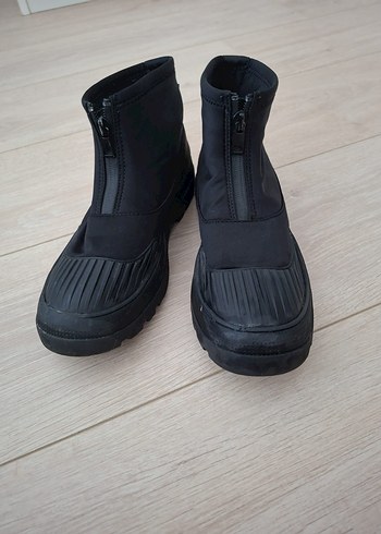 Siyah Erkek Çocuk Cırt Cırtlı Lastik Bot - Görsel 2