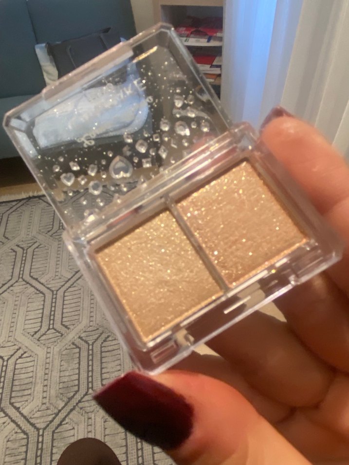 Parlak Gold/Beyaz ikisi bir arada hem highlighter hem simli far - Görsel 3
