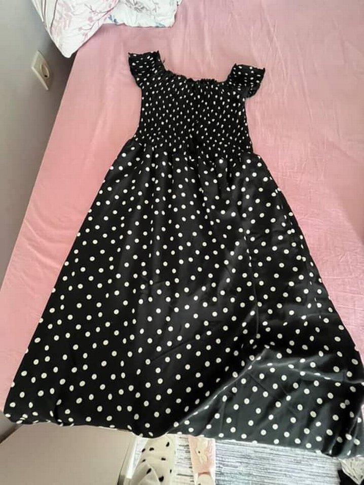 Puantiye Desenli Uzun Siyah Elbise - Görsel 4