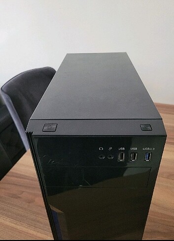 Asus Vento oyuncu gaming kasa ve Asus 24 inc gaming monitör