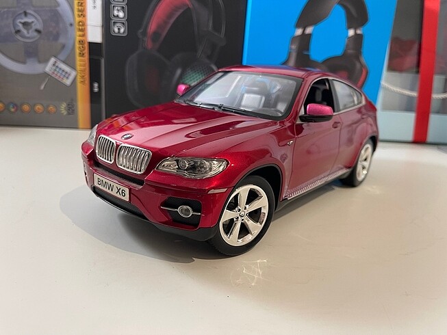 BMW X6 1:16