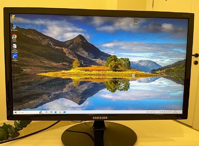 SAMSUNG 24 İNC MONİTÖR