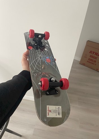 Çocuk Kaykay Tahtası Siyah Örümcek Ağı Desenli - Görsel 2