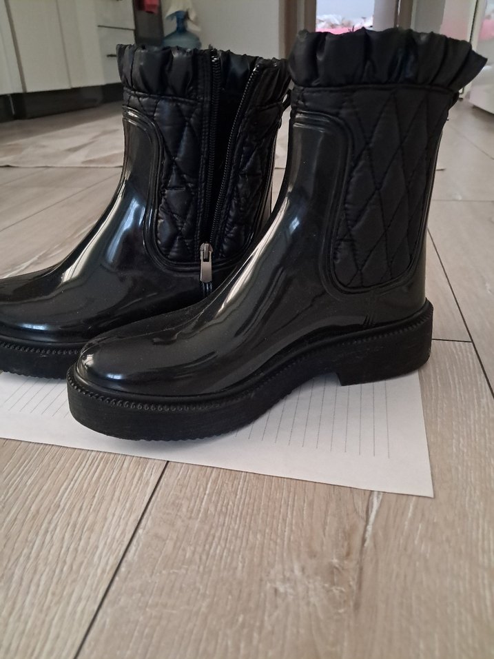 Bambi, siyah rugan yağmur botu - Görsel 2