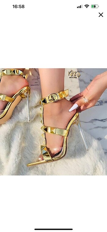 Bayan Stiletto