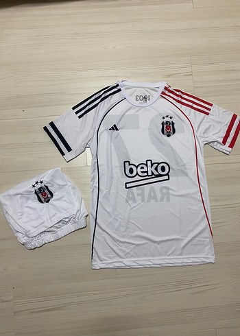 Rafa yazılı Beşiktaş şortlu takım