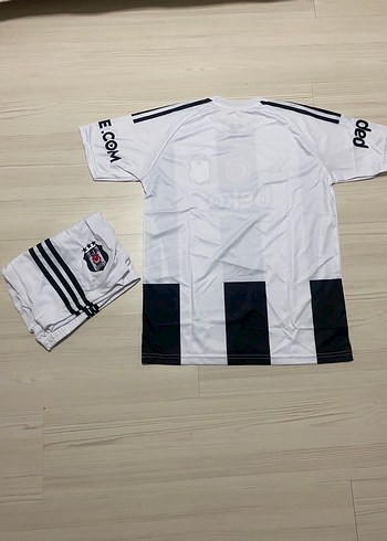 Beşiktaş şortlu takım - Görsel 2