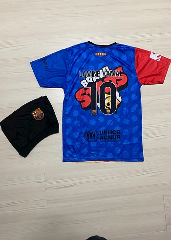 Lamine yamal Barcelona şortlu takım - Görsel 2