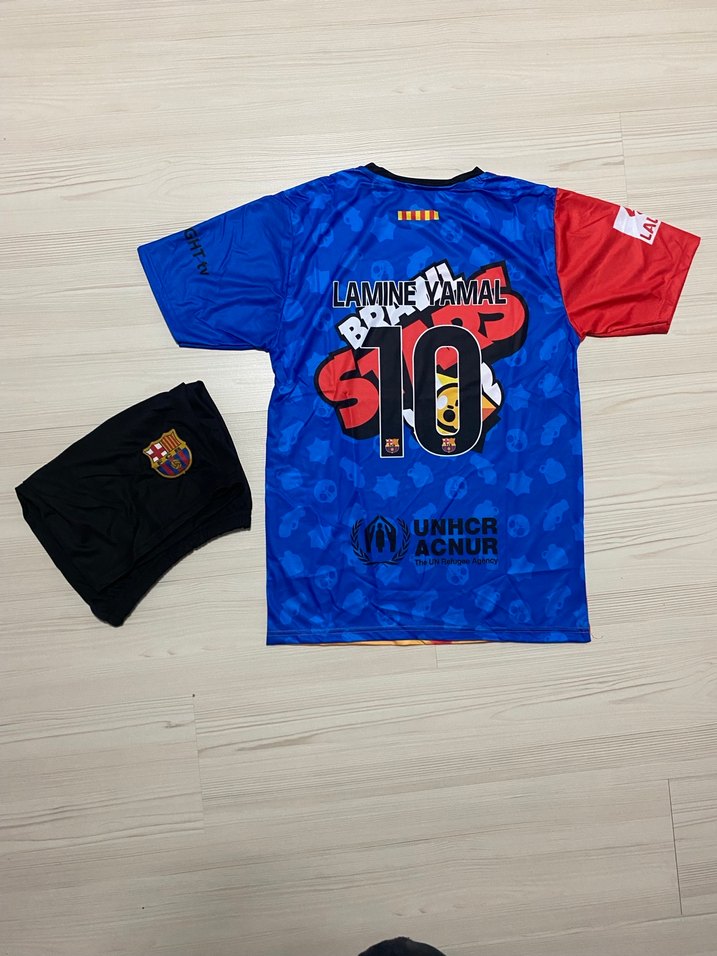Lamine yamal Barcelona şortlu takım - Görsel 2