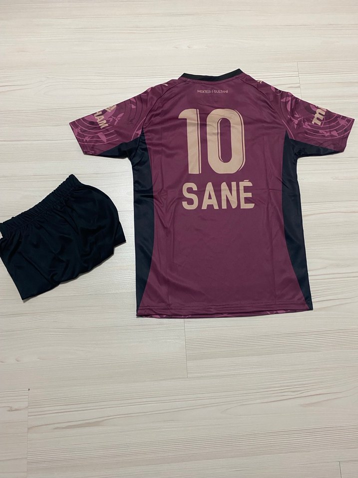 Sane yazılı Galatasaray şortlu takım - Görsel 2