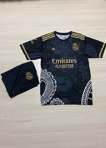 Ronaldo real Madrid şortlu takım