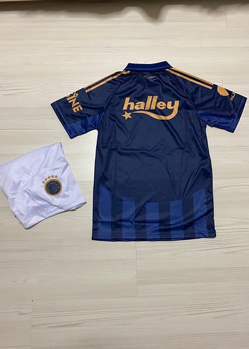 Fenerbahçe Fenerbahçe şortlu takım