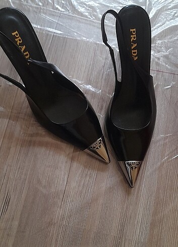 Prada 39 numara stiletto