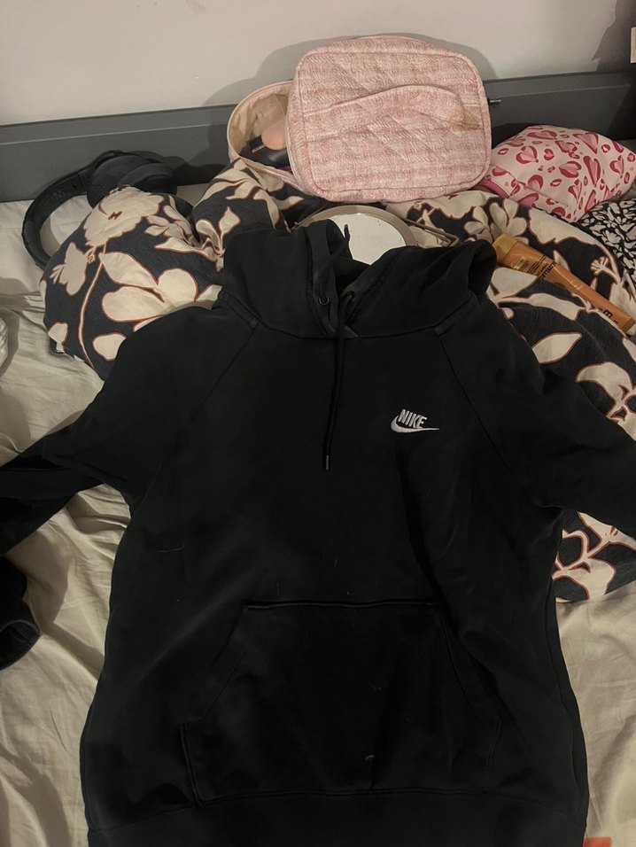 Nike Siyah Kapüşonlu kadın Sweatshirt&eşofman
İkisi de s beden - Görsel 3