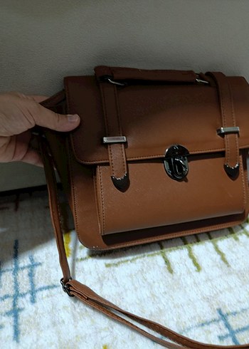 Kahverengi Deri Vintage Tokalı Kadın Çantası - Görsel 2