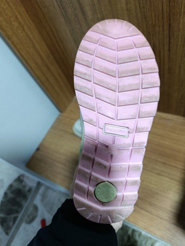 Kız Çocuk Pembe Desenli Kaydırmaz Bot - Görsel 3