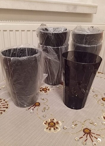 Beden siyah Renk Tupperware bardak