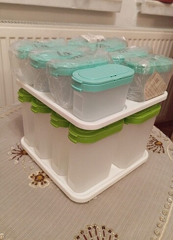 Beden Tupperware standlı baharatlık