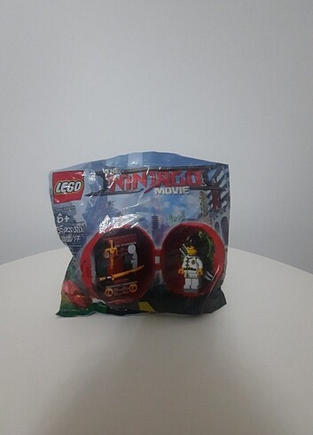  Lego Ninjago 5004916 Kai's Dojo Pod Polybag (35 parça)