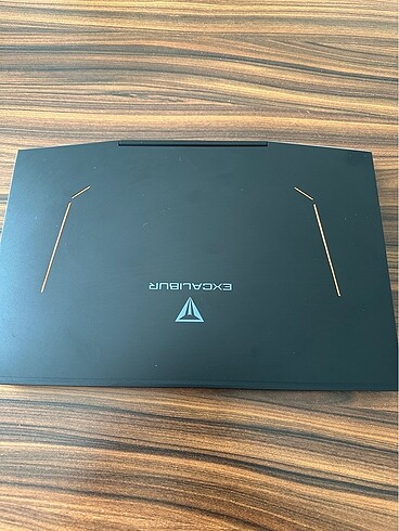 Oyuncu bilgisayarı Casper Excalibur g900