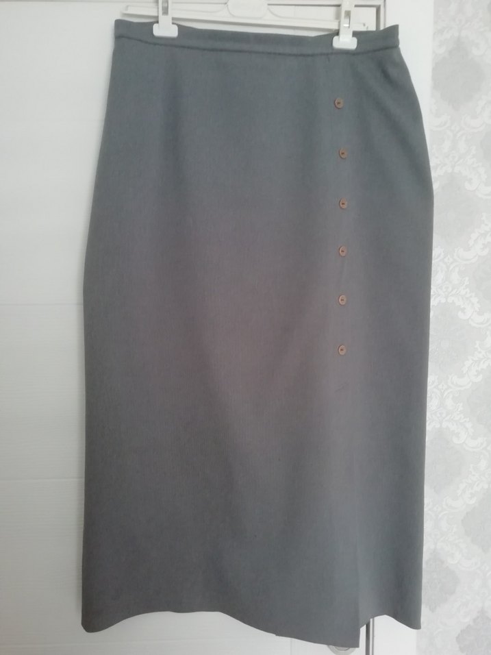 Düğmeli Uzun Gri Kadın Etek - Görsel 2