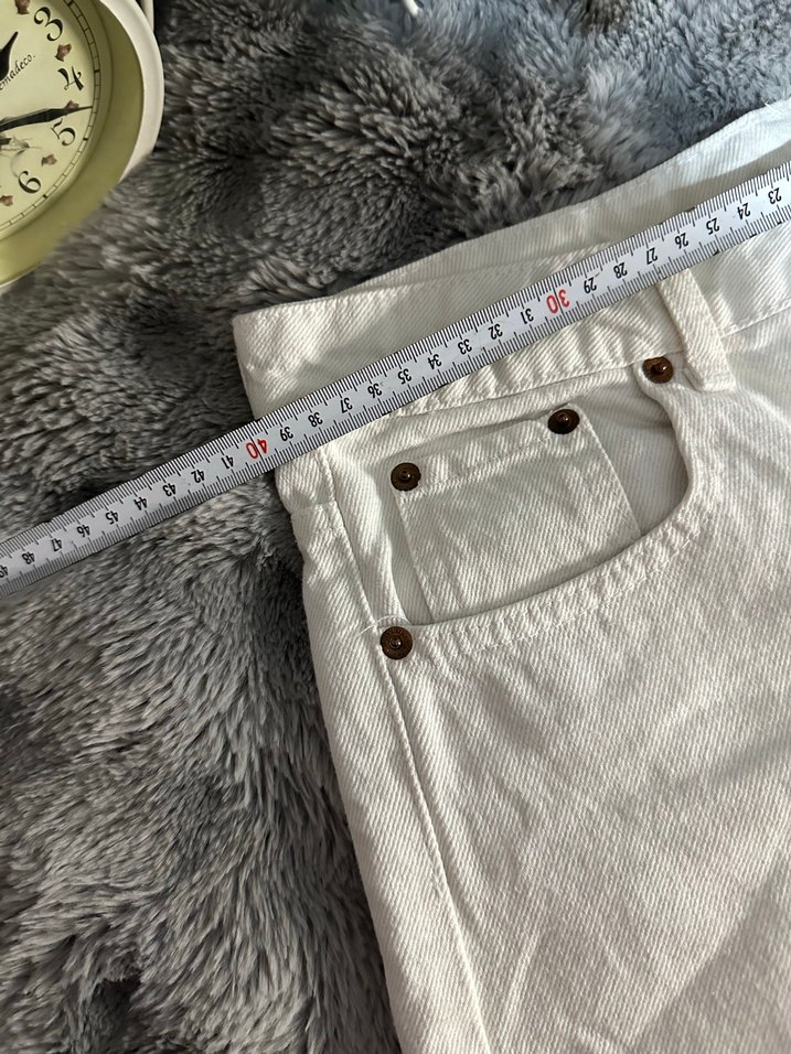 Beyaz Kadın Mini Denim Şort - Görsel 5