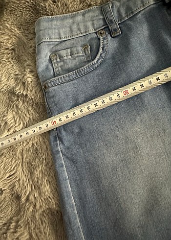 Kadın Mavi Kısa Kot Şort Rahat Kesim - Görsel 4