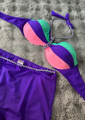 Zincir Detaylı Renkli Mini Bikini Takımı - Görsel 3